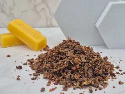 Raw Propolis